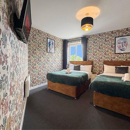 Luxury Boutique Apartments Block Free Street Parking Hounslow Esterno foto