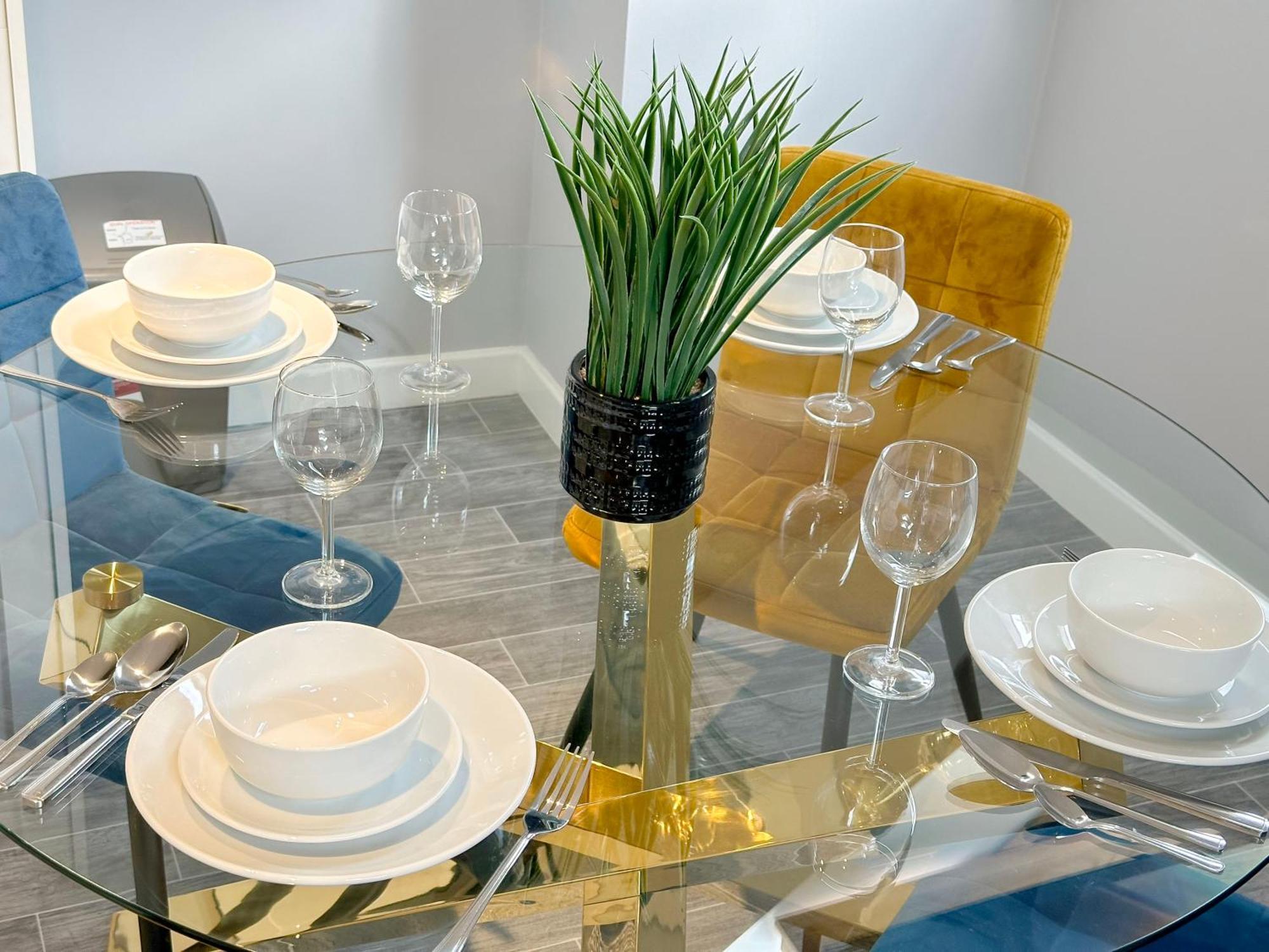 Luxury Boutique Apartments Block Free Street Parking Hounslow Esterno foto