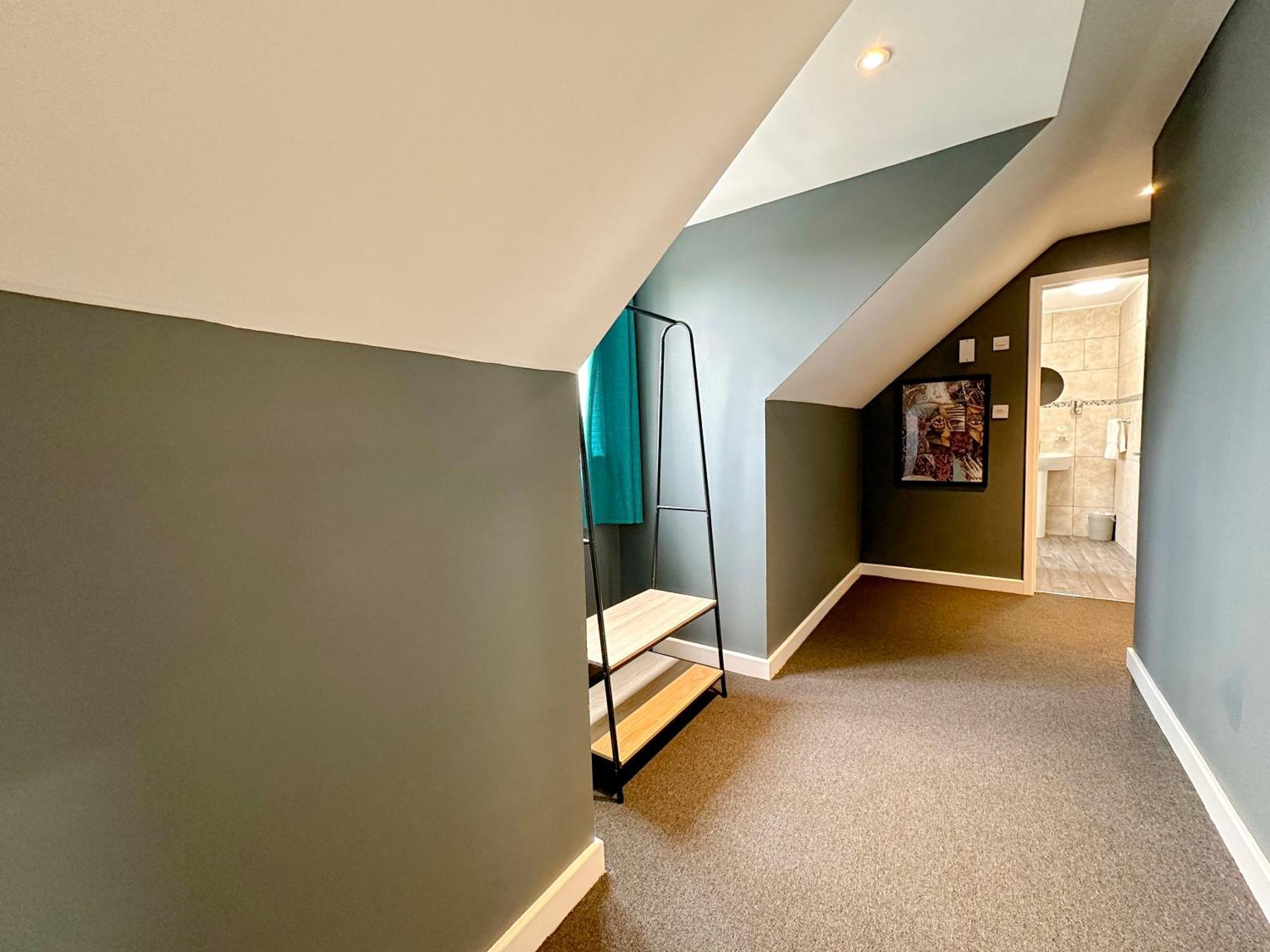 Luxury Boutique Apartments Block Free Street Parking Hounslow Esterno foto