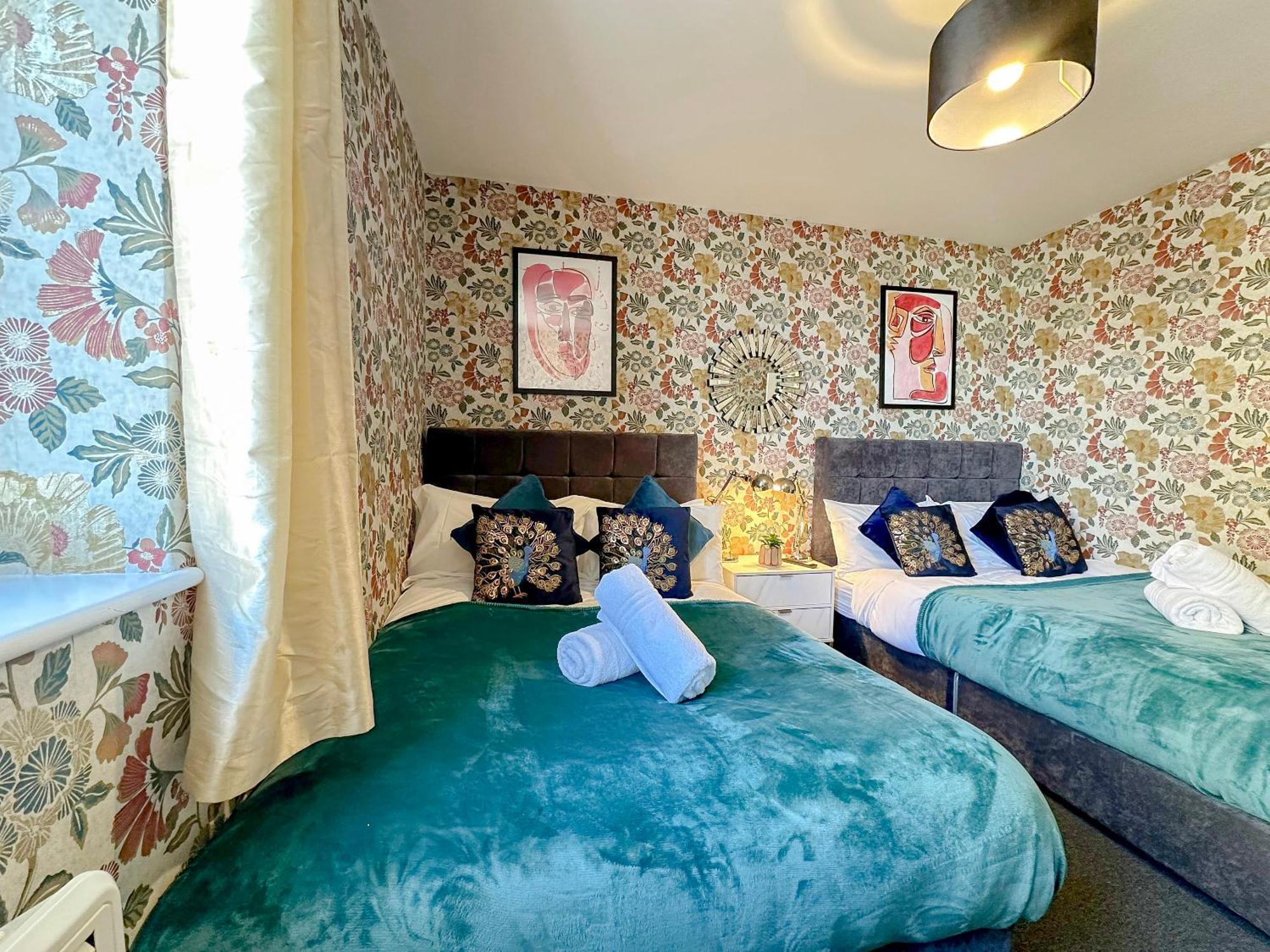 Luxury Boutique Apartments Block Free Street Parking Hounslow Esterno foto