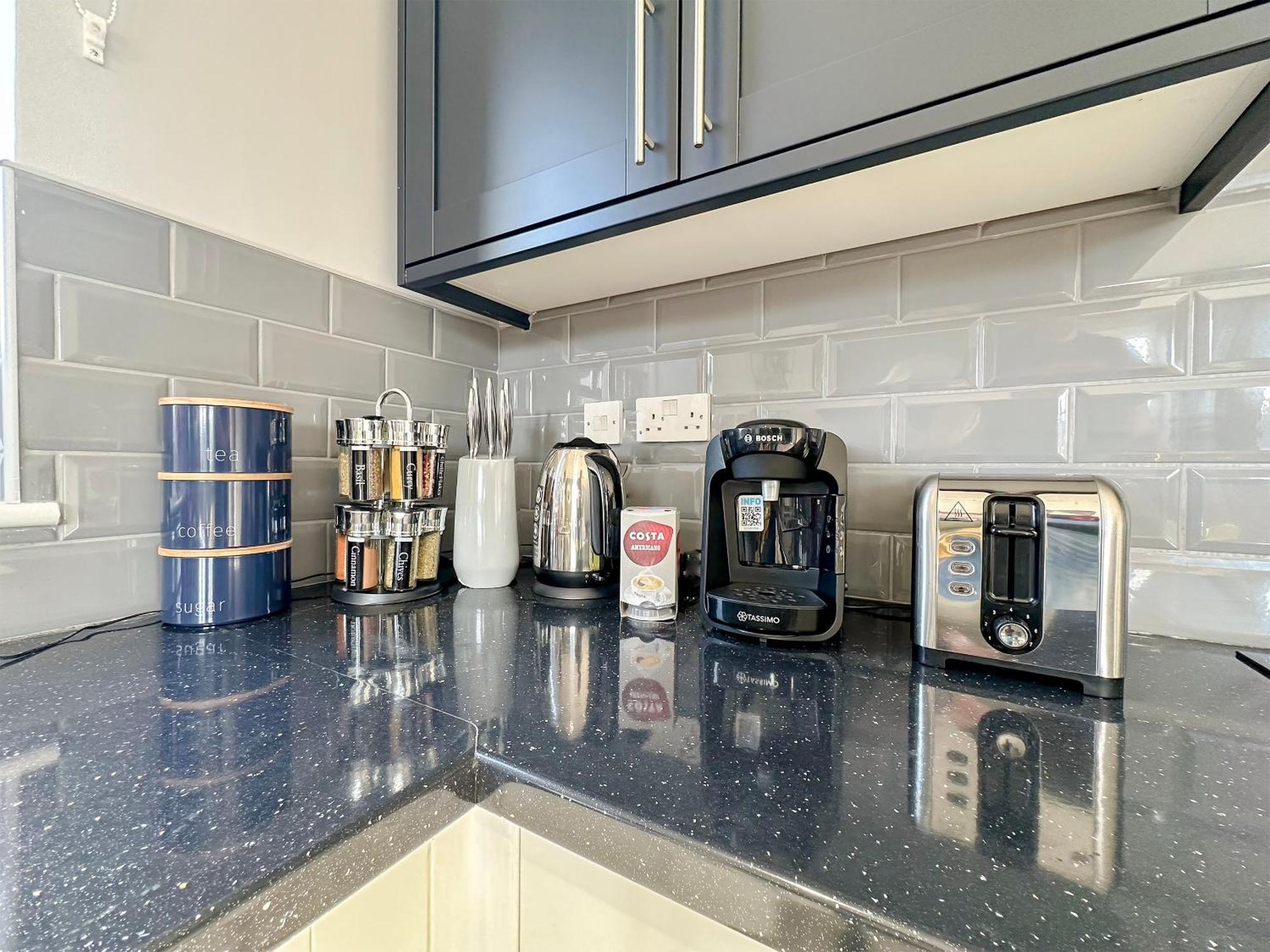 Luxury Boutique Apartments Block Free Street Parking Hounslow Esterno foto