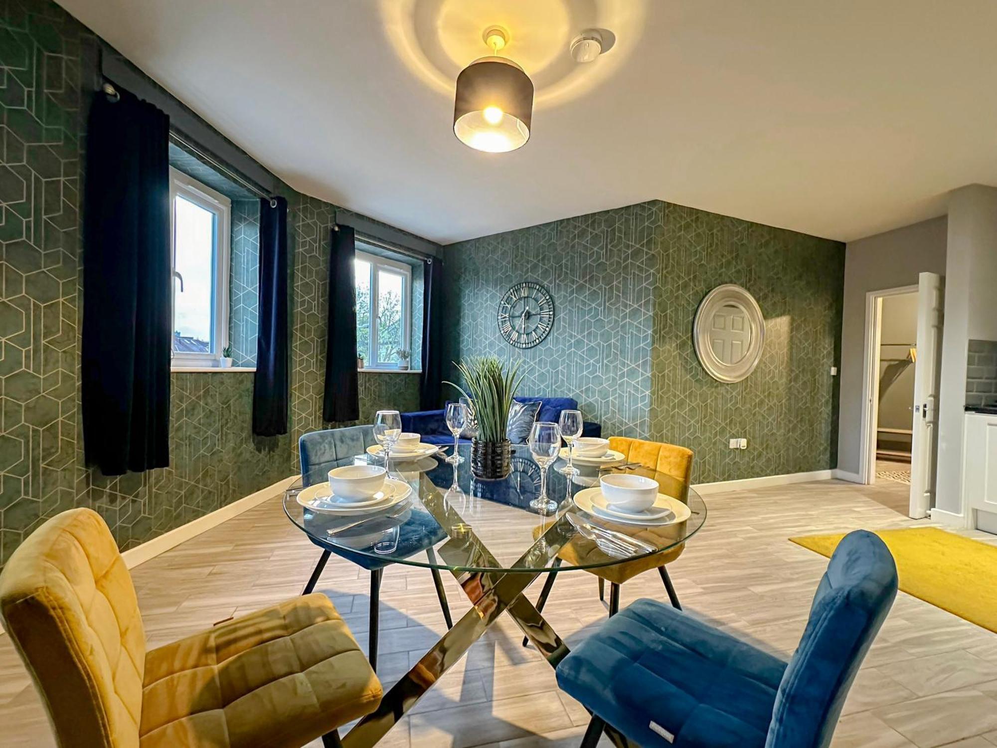 Luxury Boutique Apartments Block Free Street Parking Hounslow Esterno foto