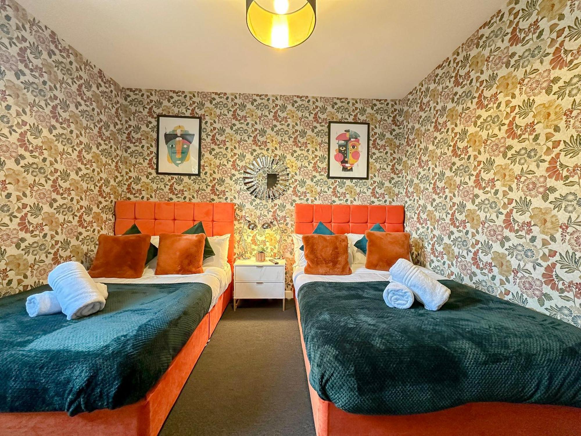 Luxury Boutique Apartments Block Free Street Parking Hounslow Esterno foto