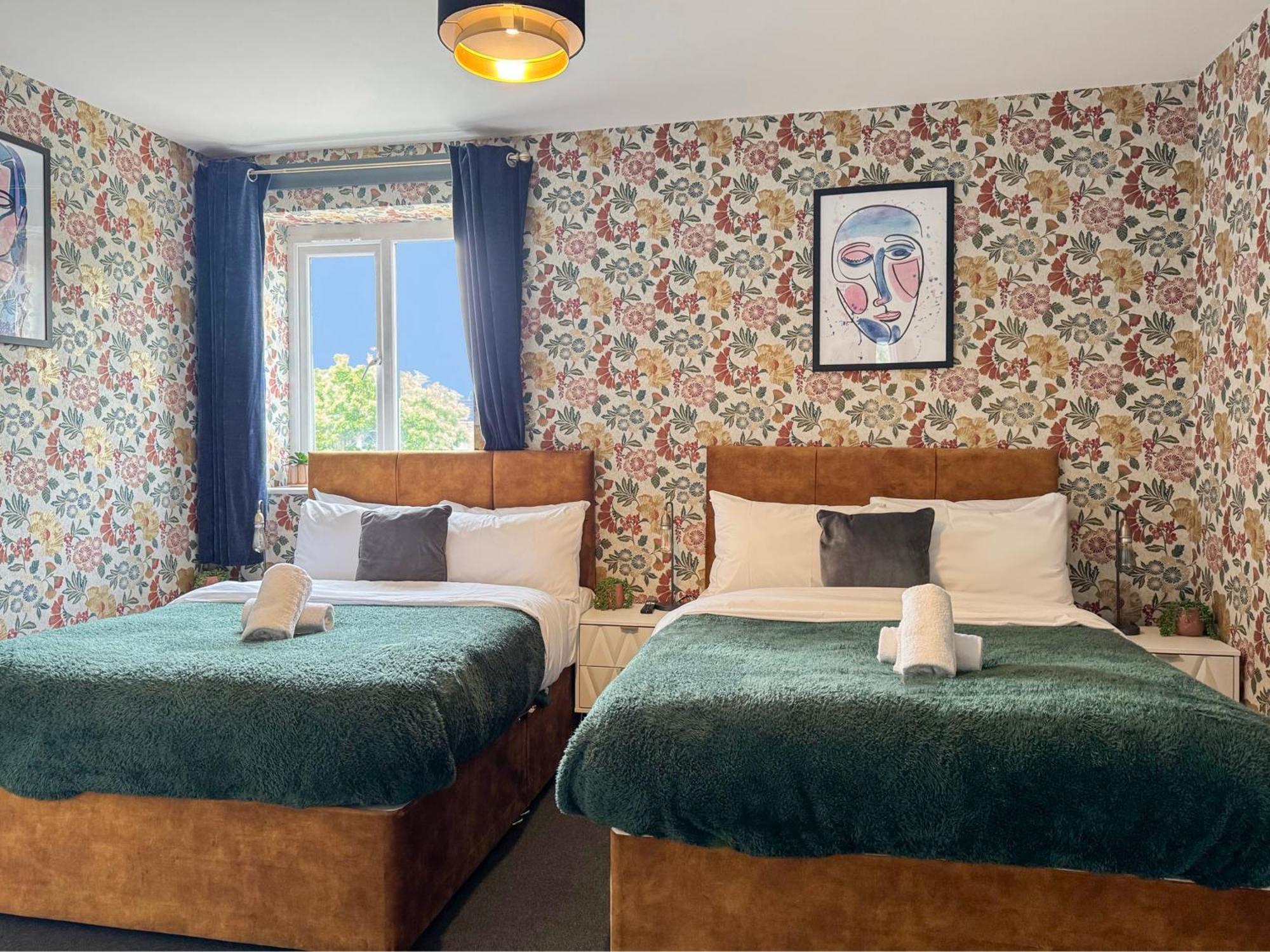 Luxury Boutique Apartments Block Free Street Parking Hounslow Esterno foto